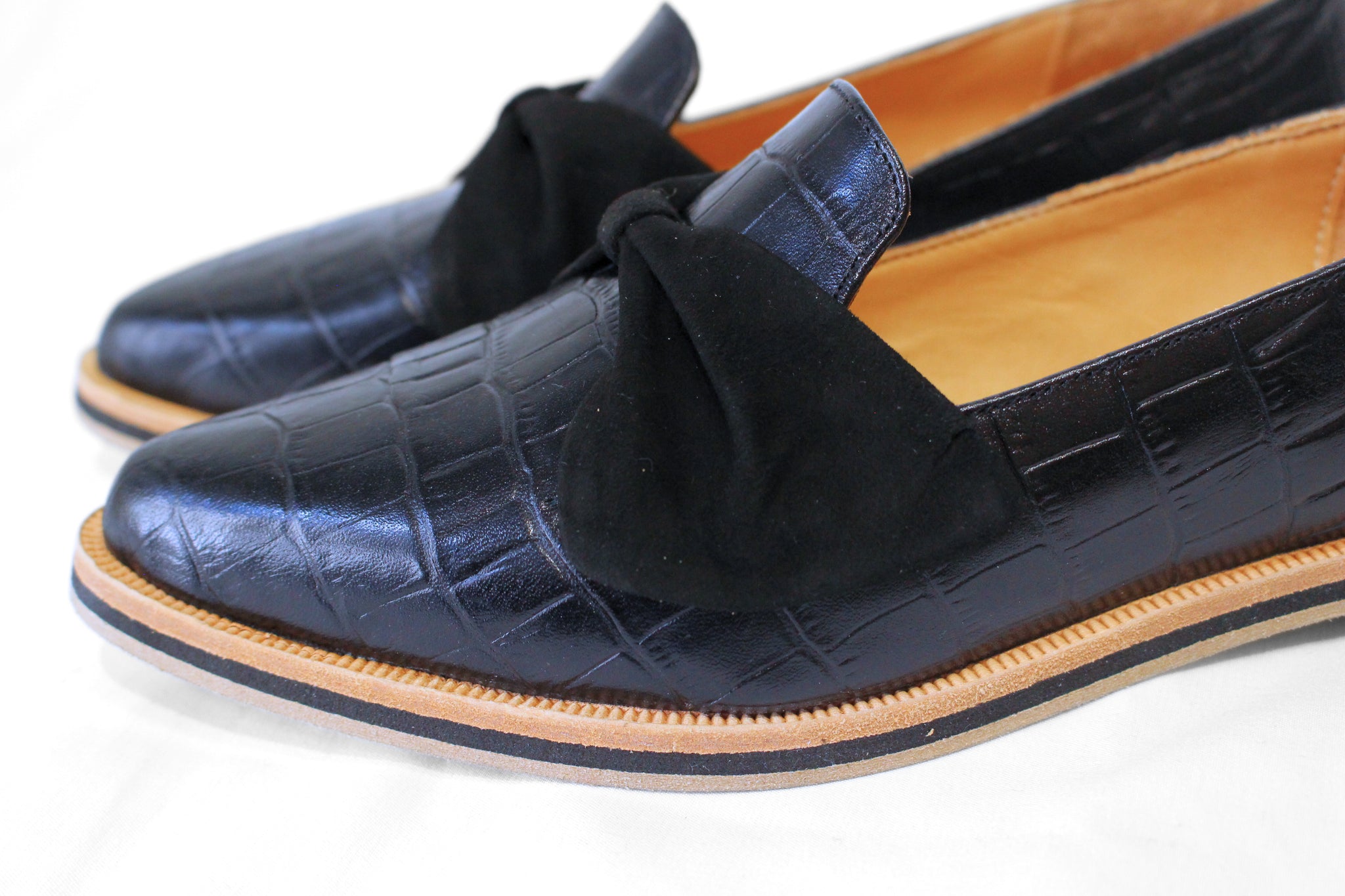 Ballerina Tilcara Simil Croco y Gamuza Negro